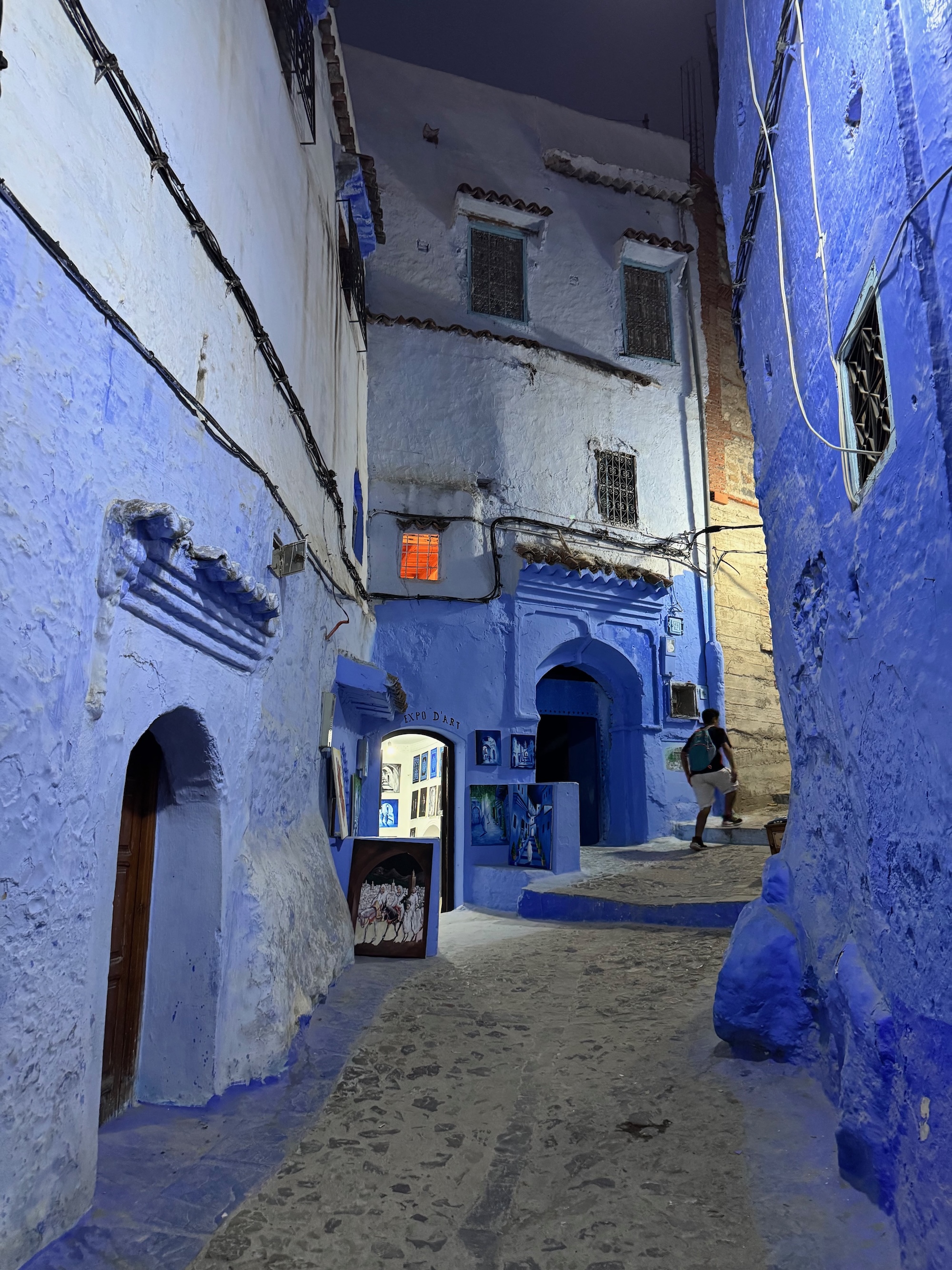 Blaue Details überall