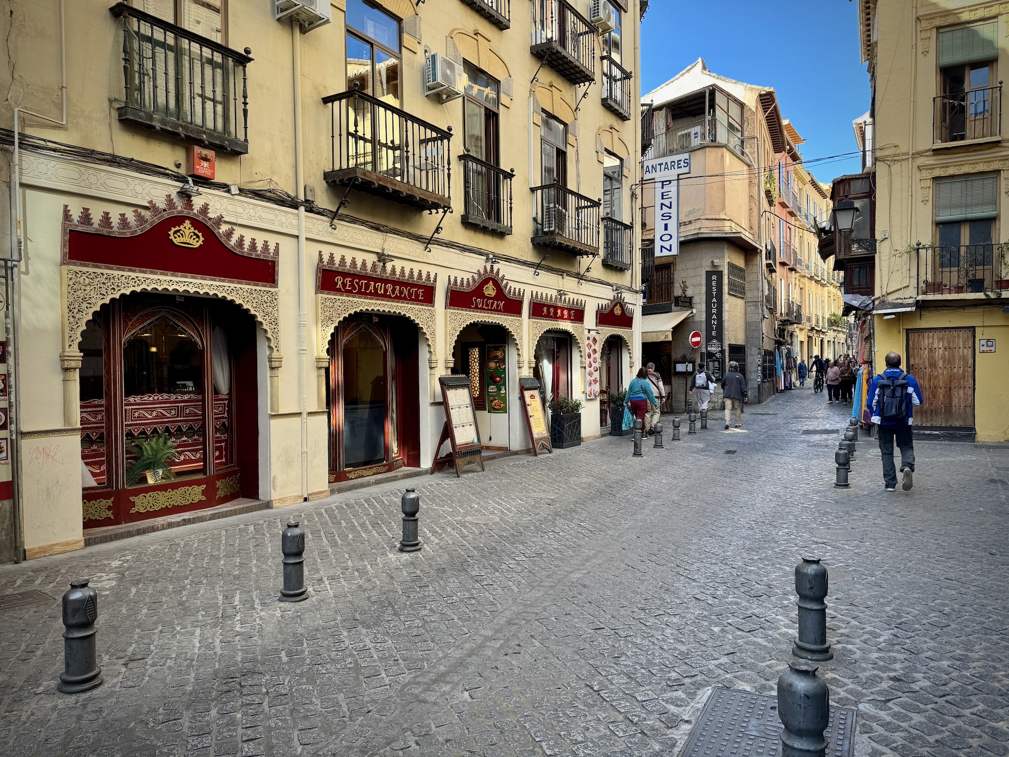 Granada - Unterwegs in den Ramblas