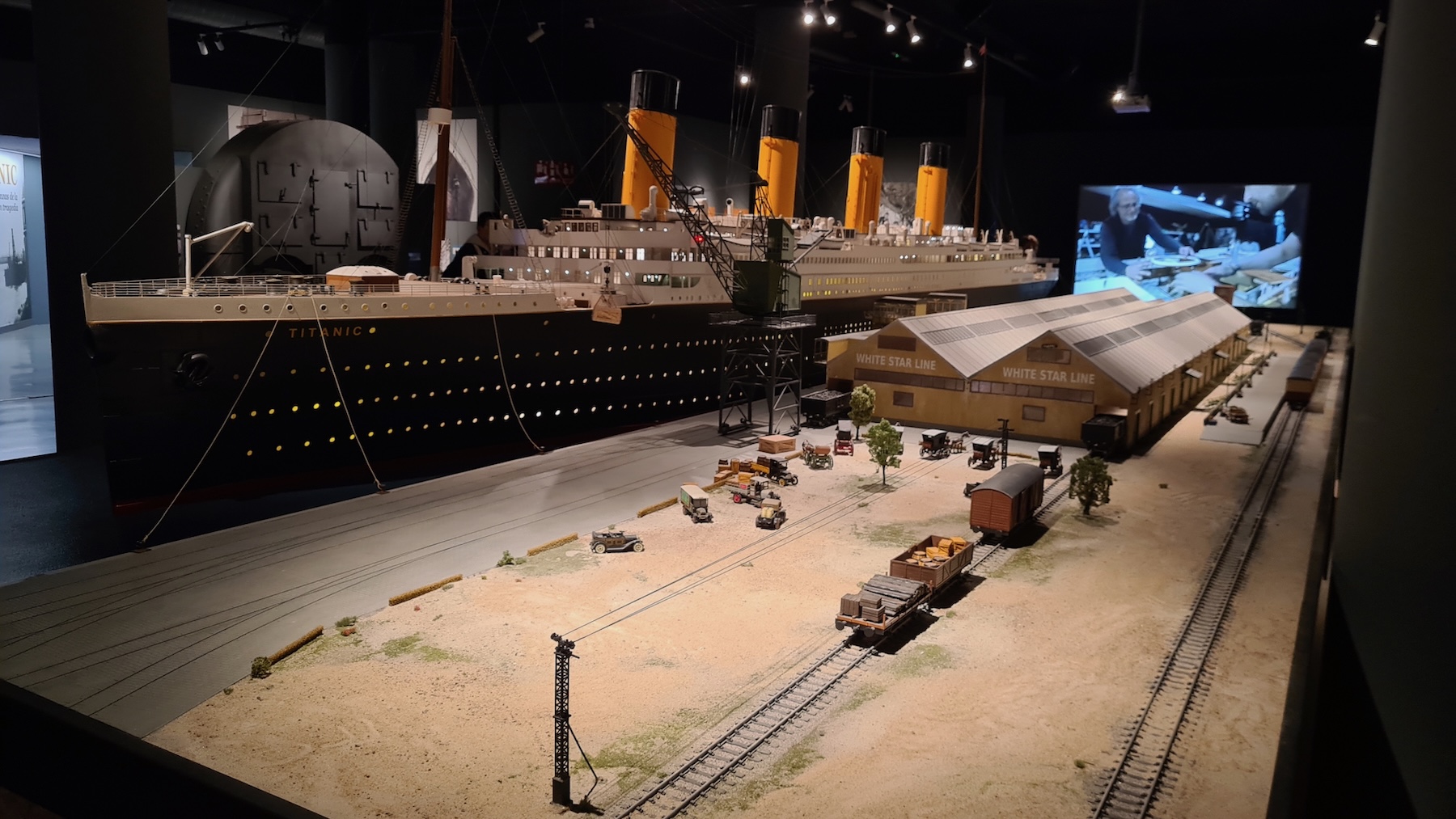 Model der Titanic Außenanlagen