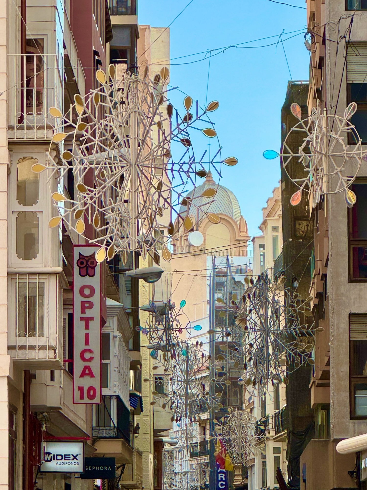 Geschmückte Einkaufsstraße