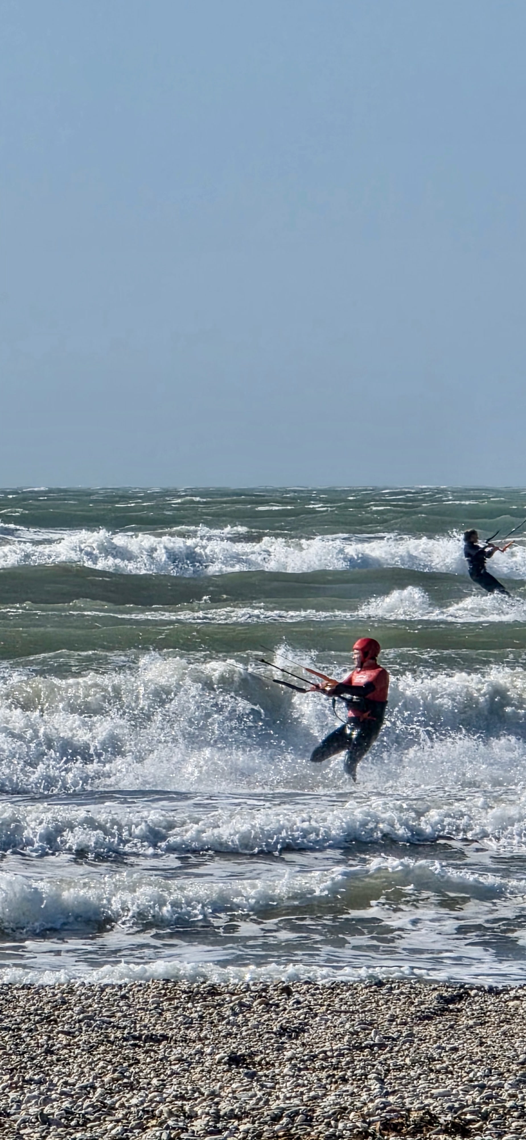 Profis in der Brandung