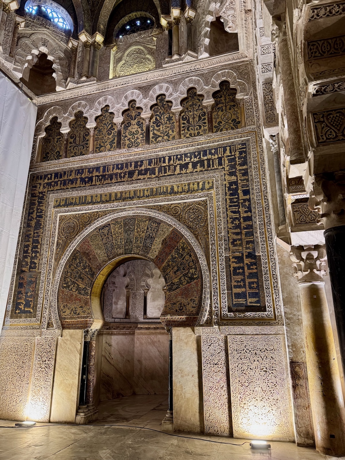 Prächtige Ornamentik