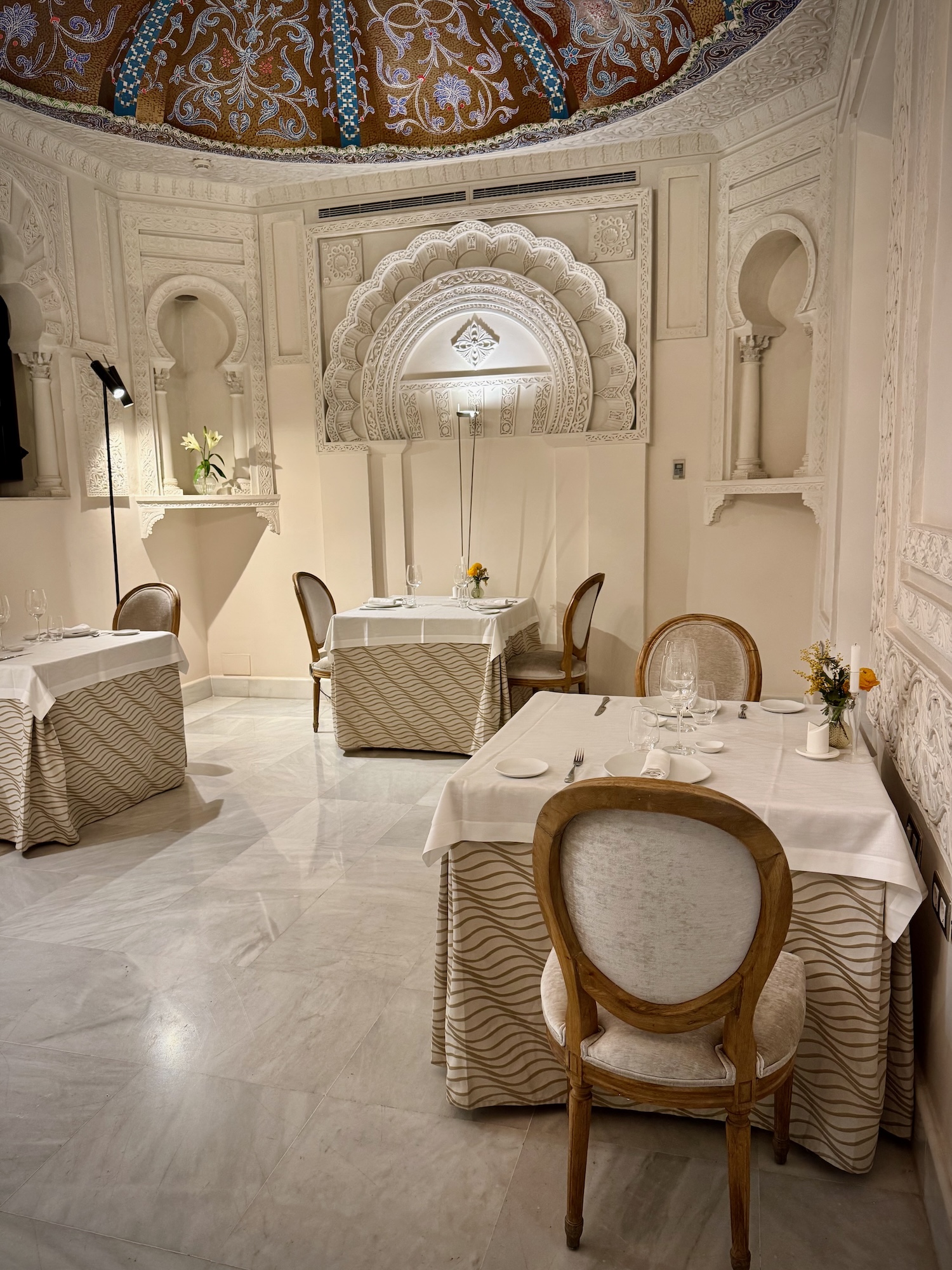 Im Designhotel – Speiseraum