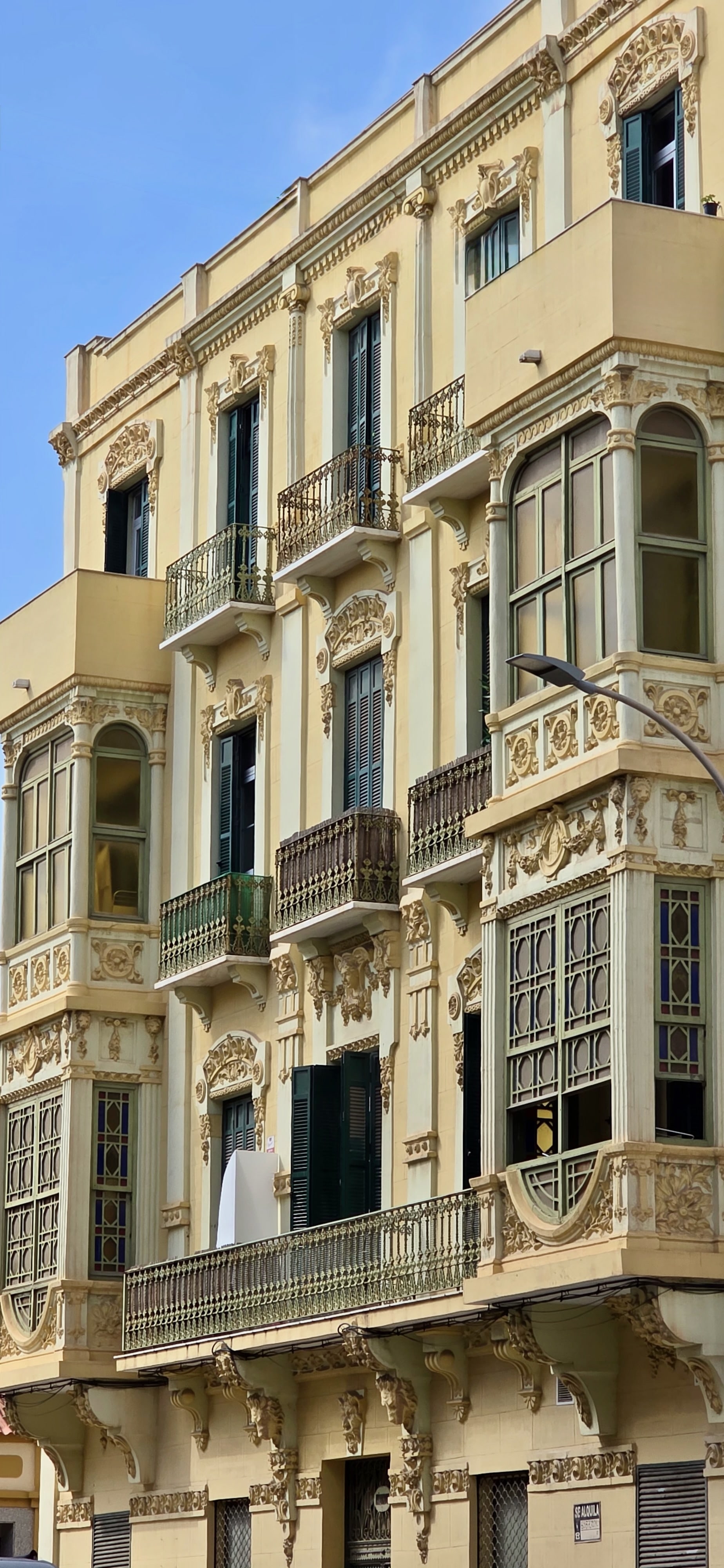 Prächtige Fassadenverzierungen