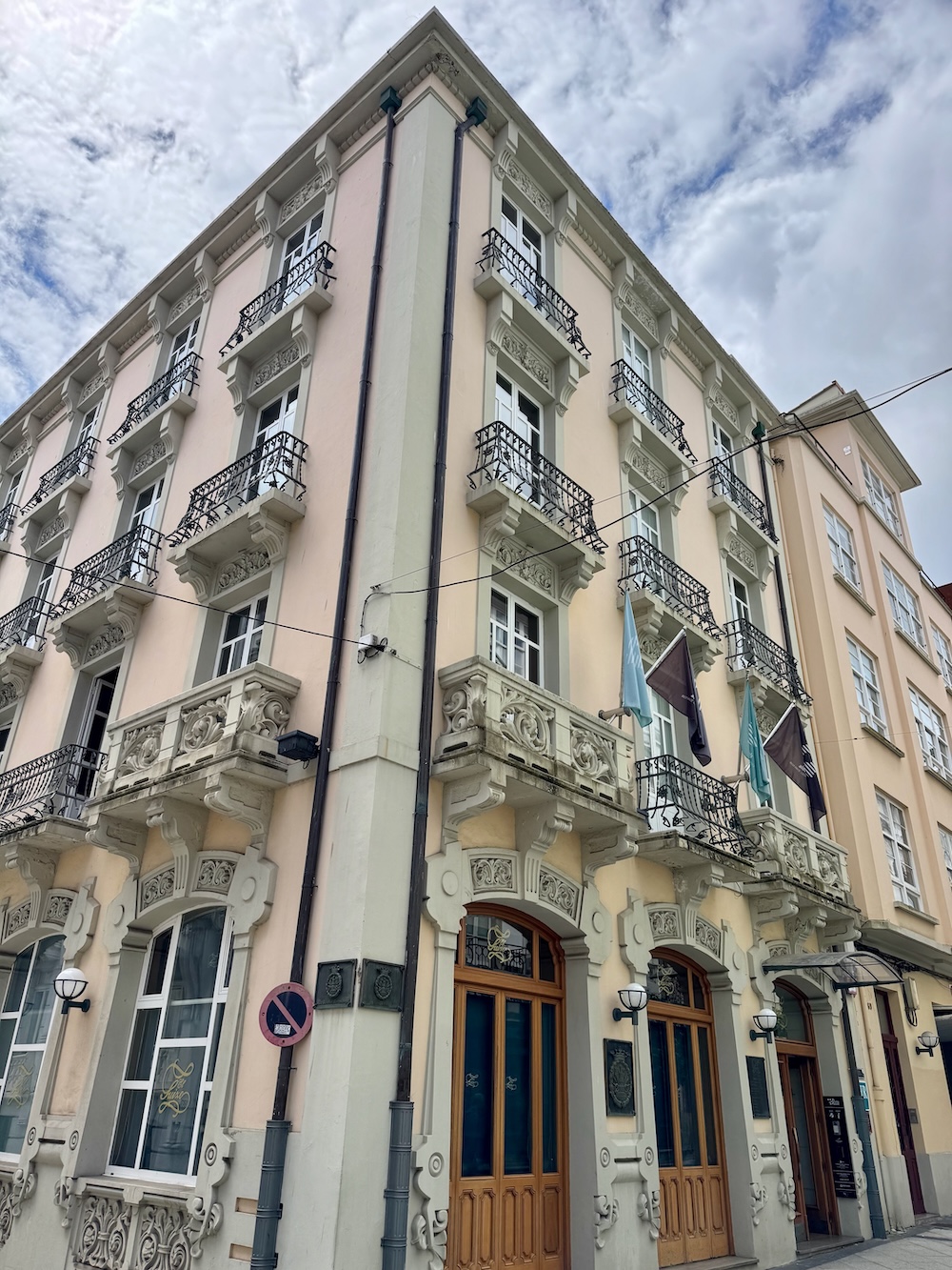 Ferrol Erste Reihe