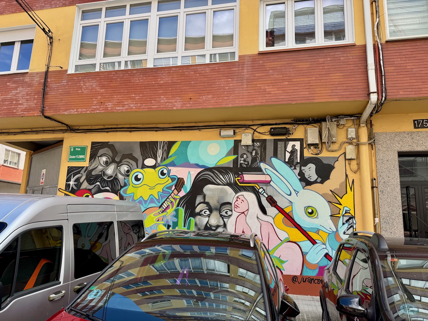 Im Canido Viertel Hier finden sich einige Maerchenfiguren