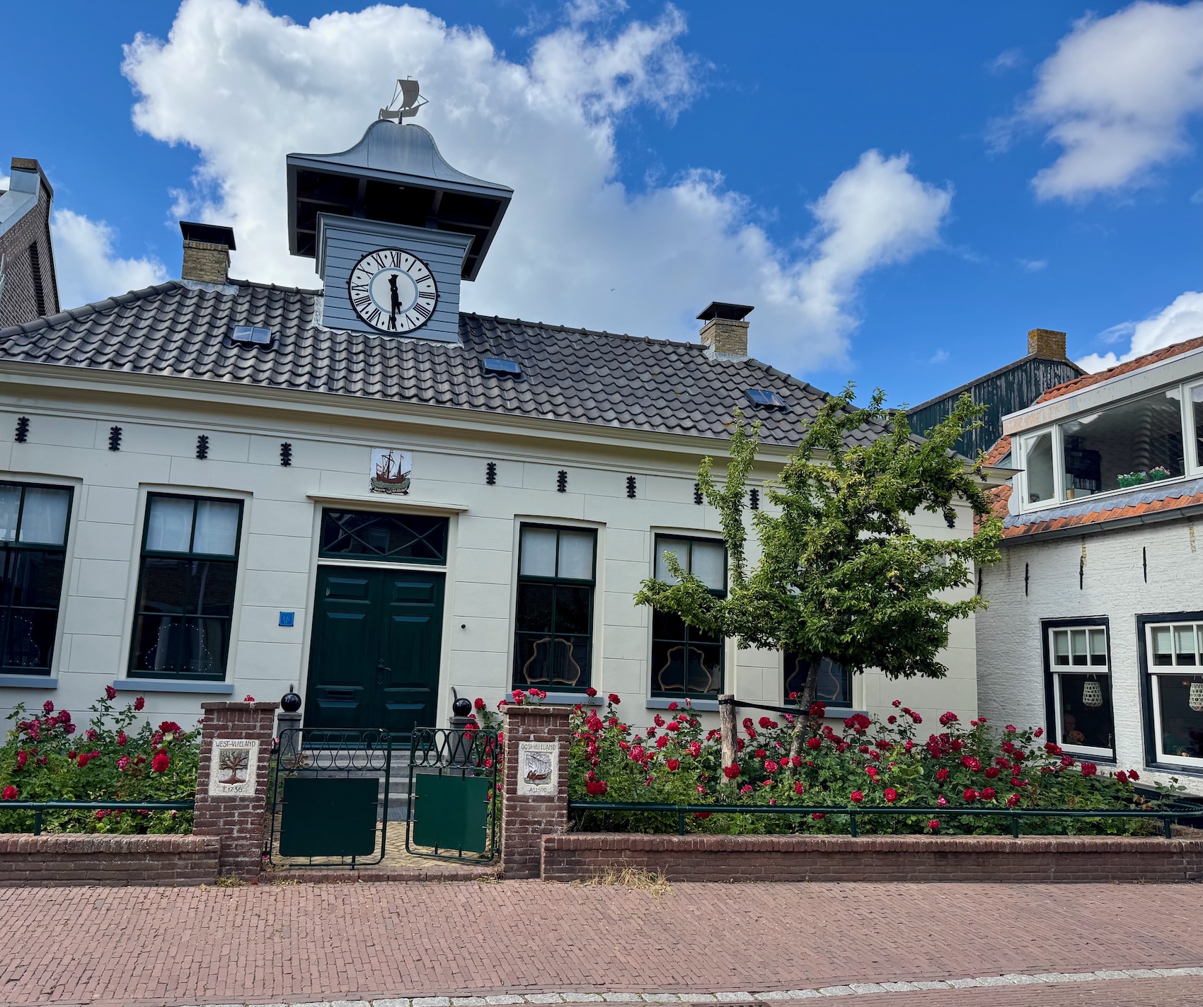 Im Dorf unterwegs
