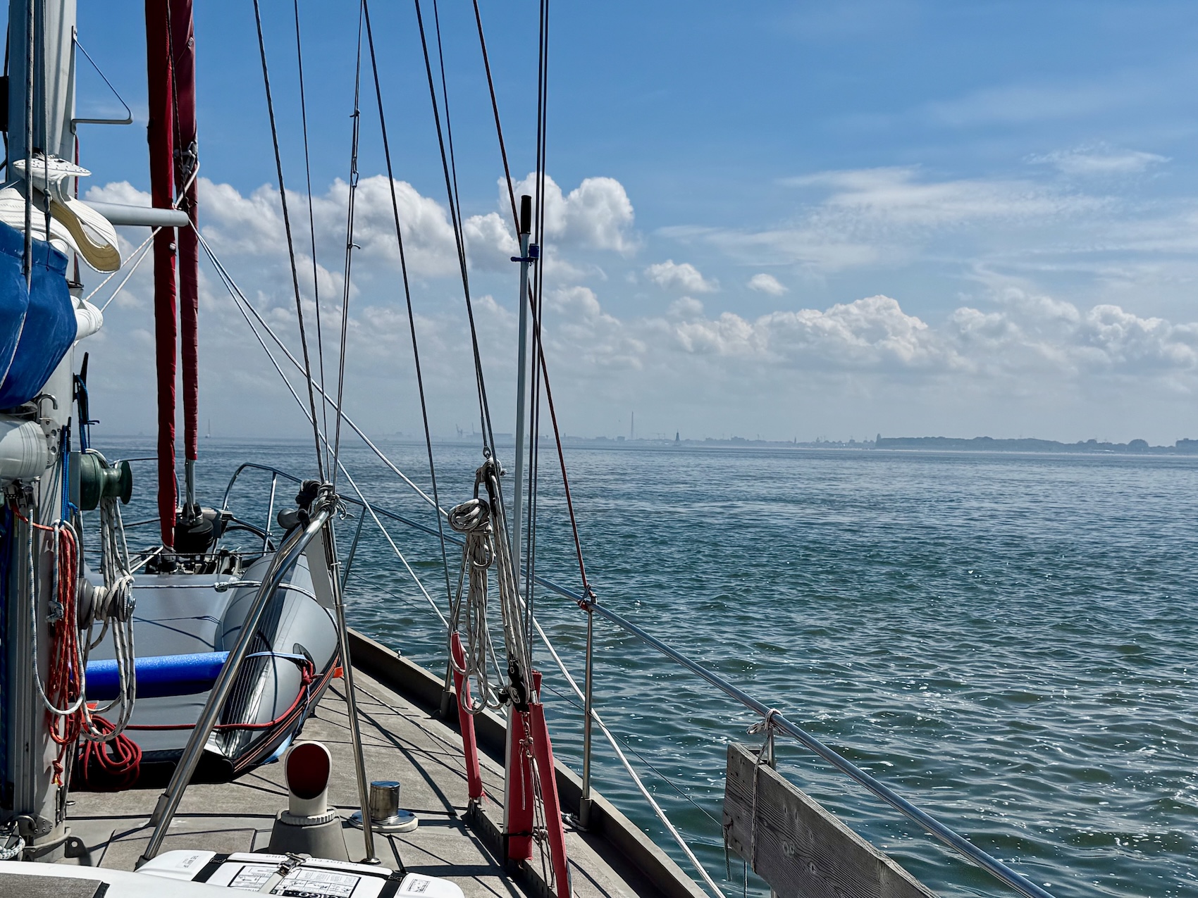Cuxhaven in der Ferne