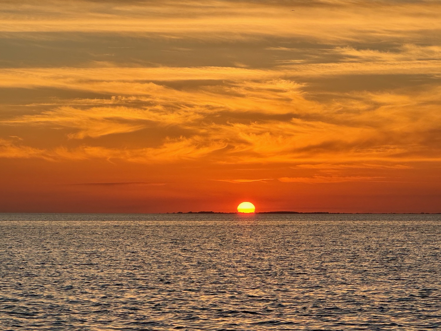 Sonnenuntergang im Seglerparadies