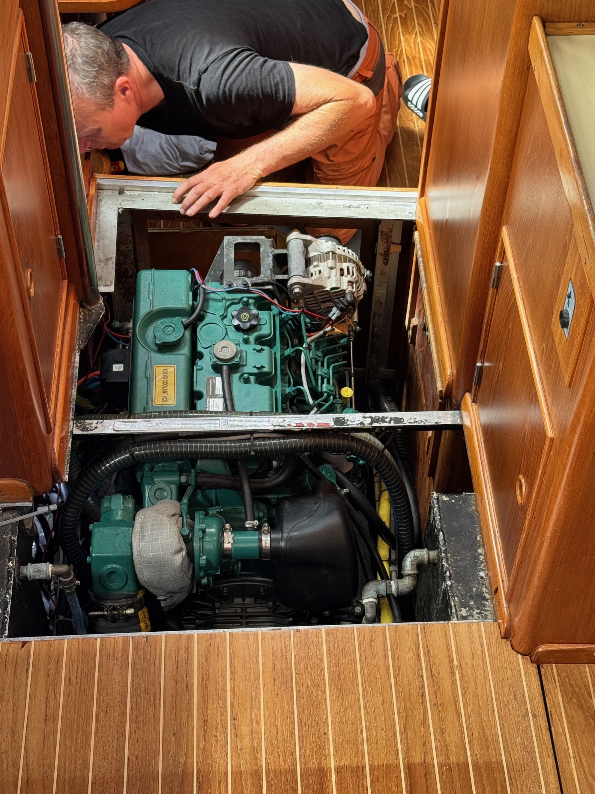 Reparaturarbeiten mit dem Mechaniker